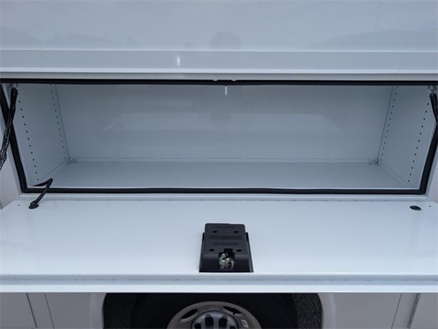 2025 Chevrolet Express Commercial Cutaway Vehicle Photo in ENGLEWOOD, CO 80113-6708