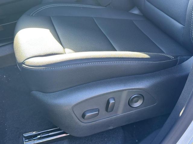 2026 Chevrolet Traverse Vehicle Photo in COLUMBIA, MO 65203-3903