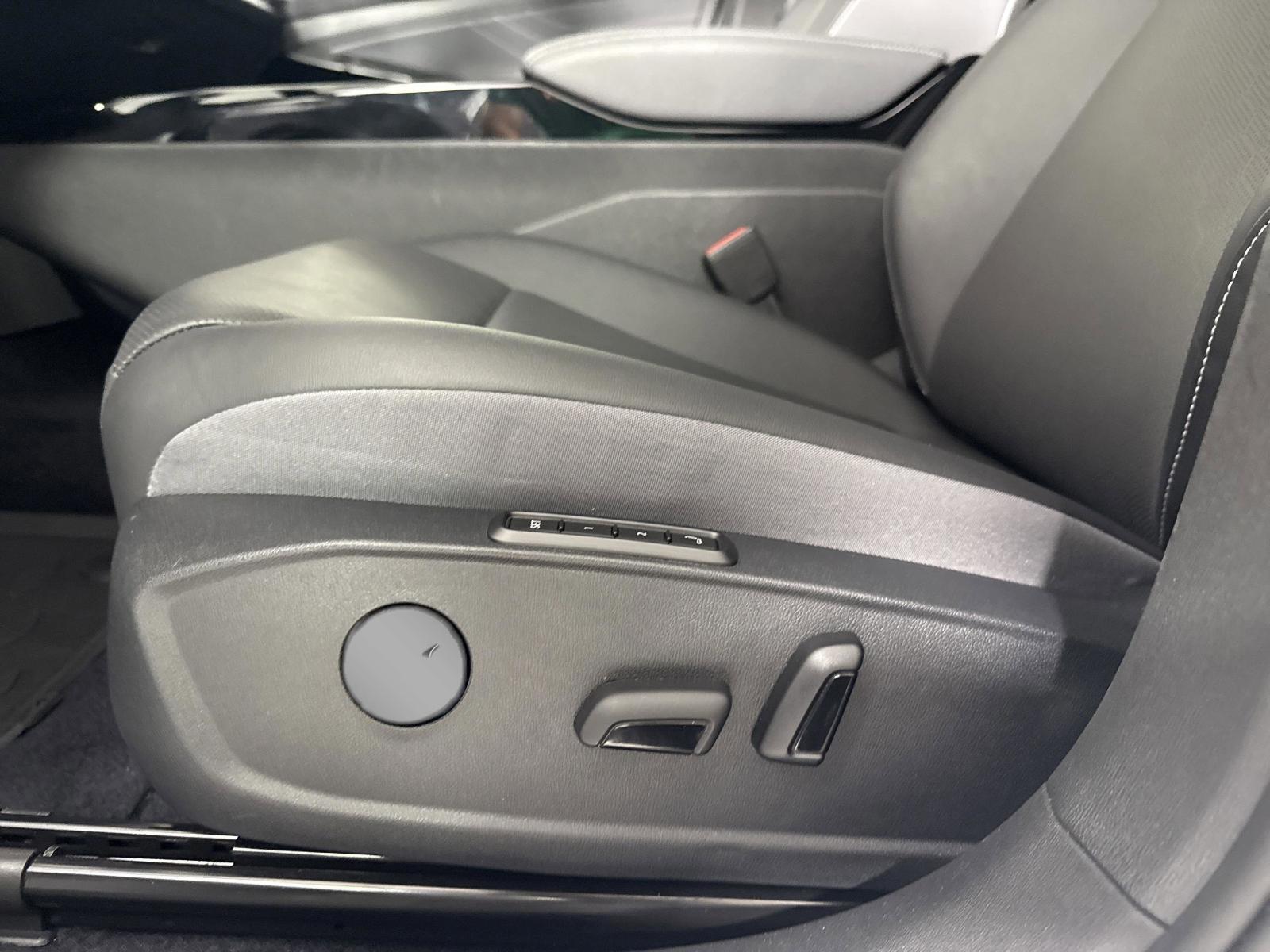 2023 Volkswagen ID.4 Vehicle Photo in Georgetown, TX 78626