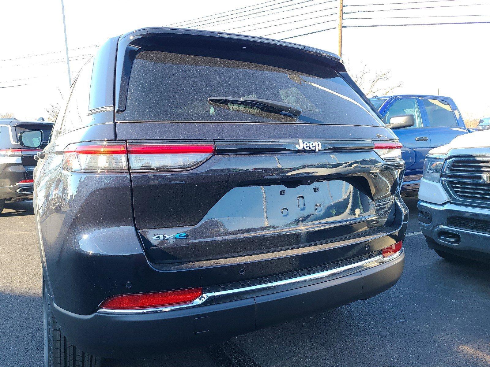 2024 Jeep Grand Cherokee 4xe Vehicle Photo in Mechanicsburg, PA 17050-1707