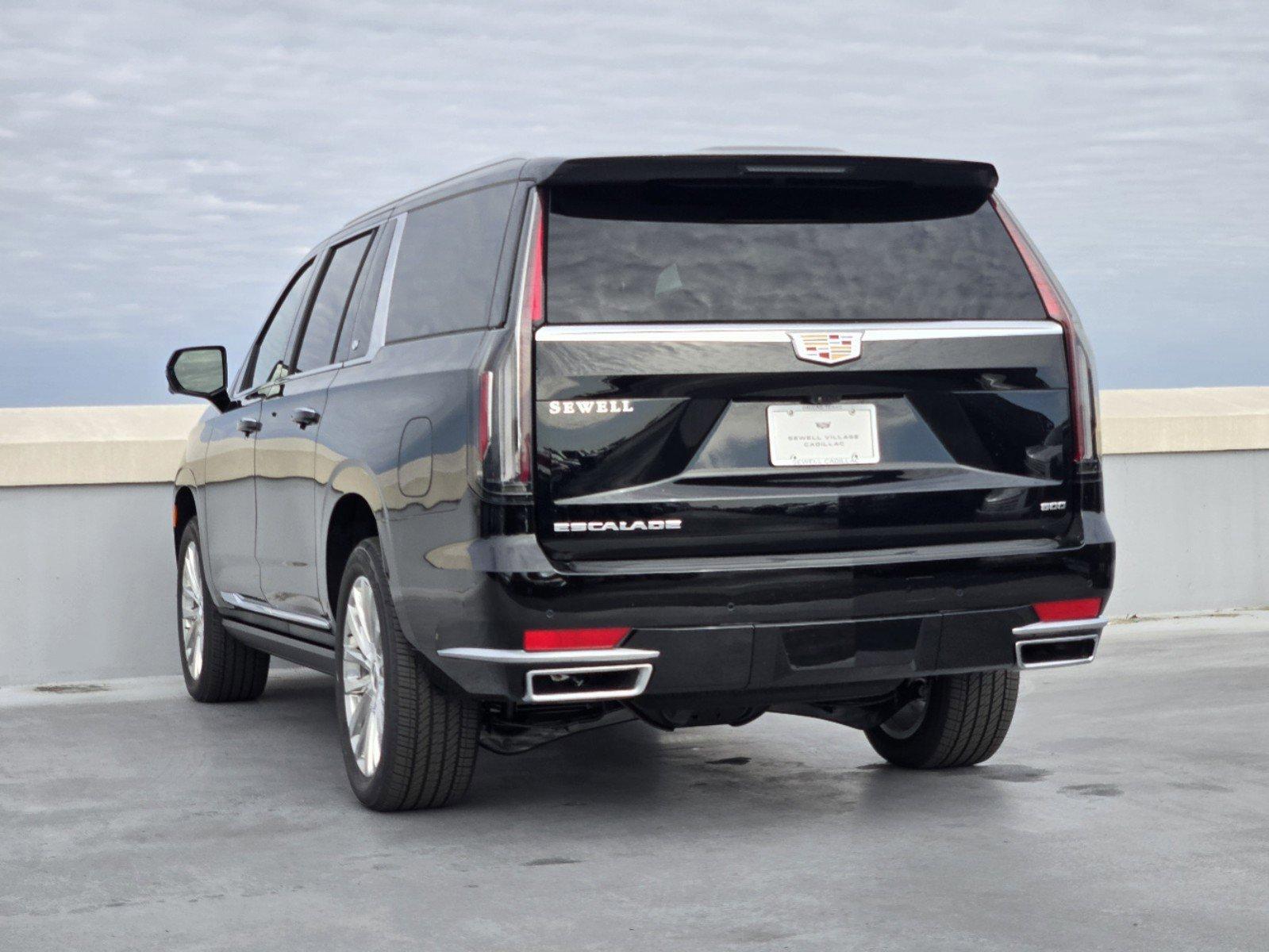 2024 Cadillac Escalade ESV Vehicle Photo in DALLAS, TX 75209-3095