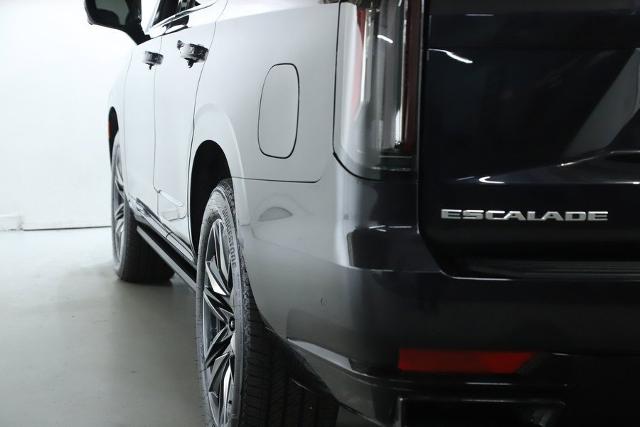 2024 Cadillac Escalade Vehicle Photo in BEACHWOOD, OH 44122-4298