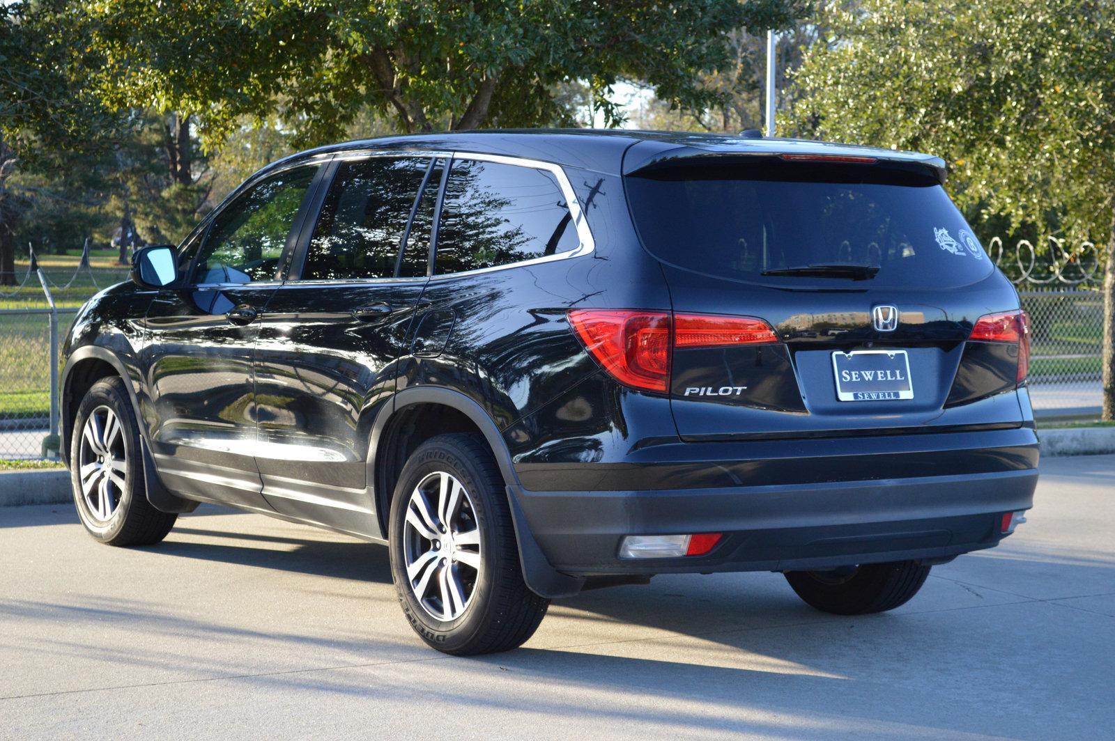 2016 Honda Pilot Vehicle Photo in Houston, TX 77090