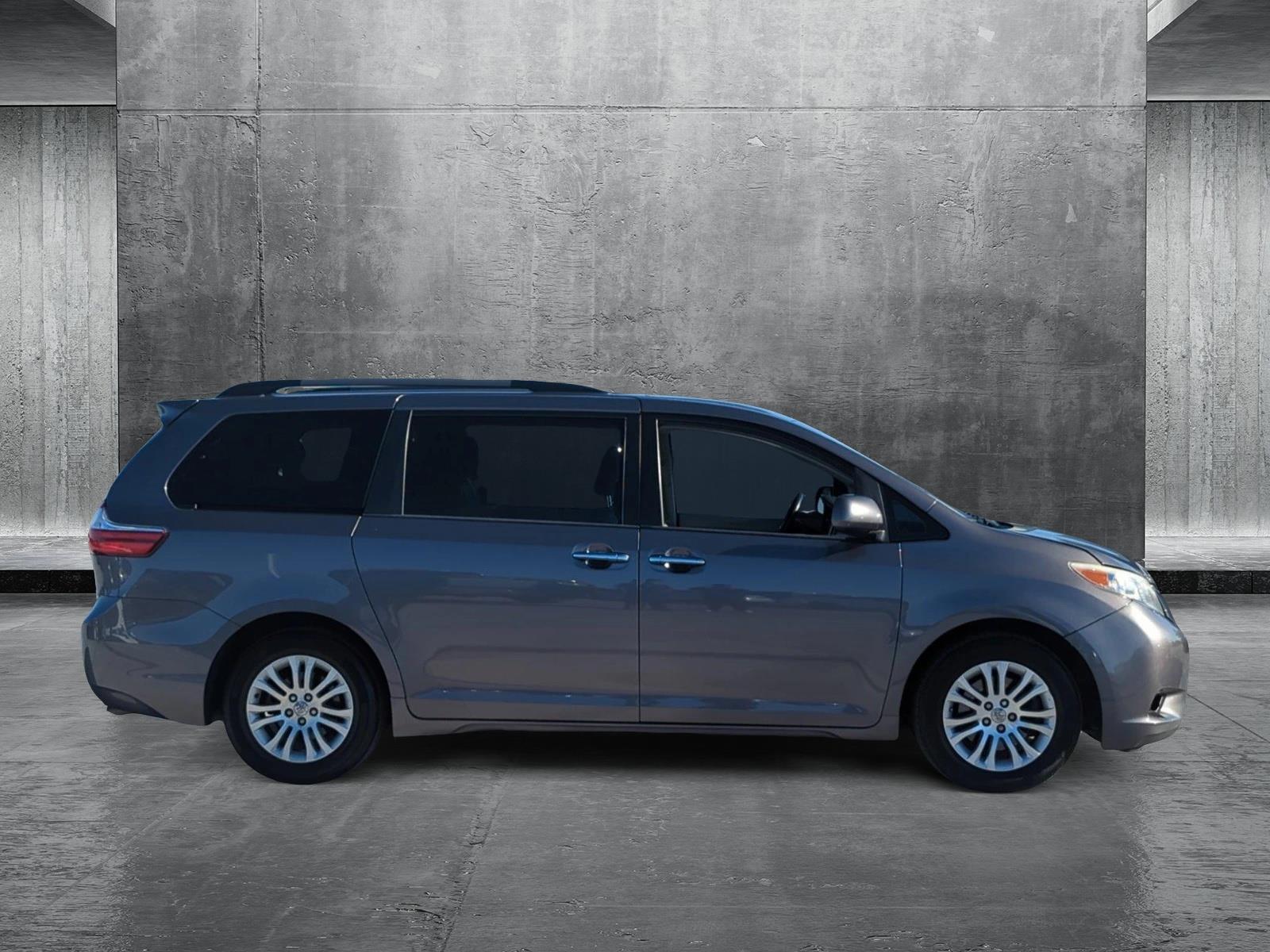 2015 Toyota Sienna Vehicle Photo in Ft. Myers, FL 33907