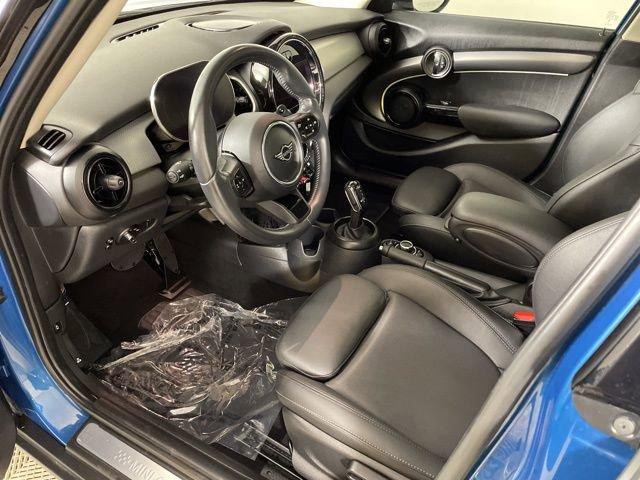2024 MINI Hardtop 4 Door Vehicle Photo in PHOENIX, AZ 85014-3381