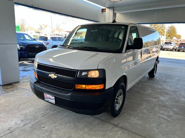 Used 2022 Chevrolet Express Cargo Work Van with VIN 1GCWGBFP1N1200621 for sale in Ossian, IN