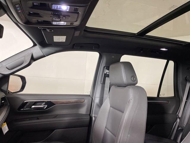 2025 Chevrolet Tahoe Vehicle Photo in PHOENIX, AZ 85014-3381