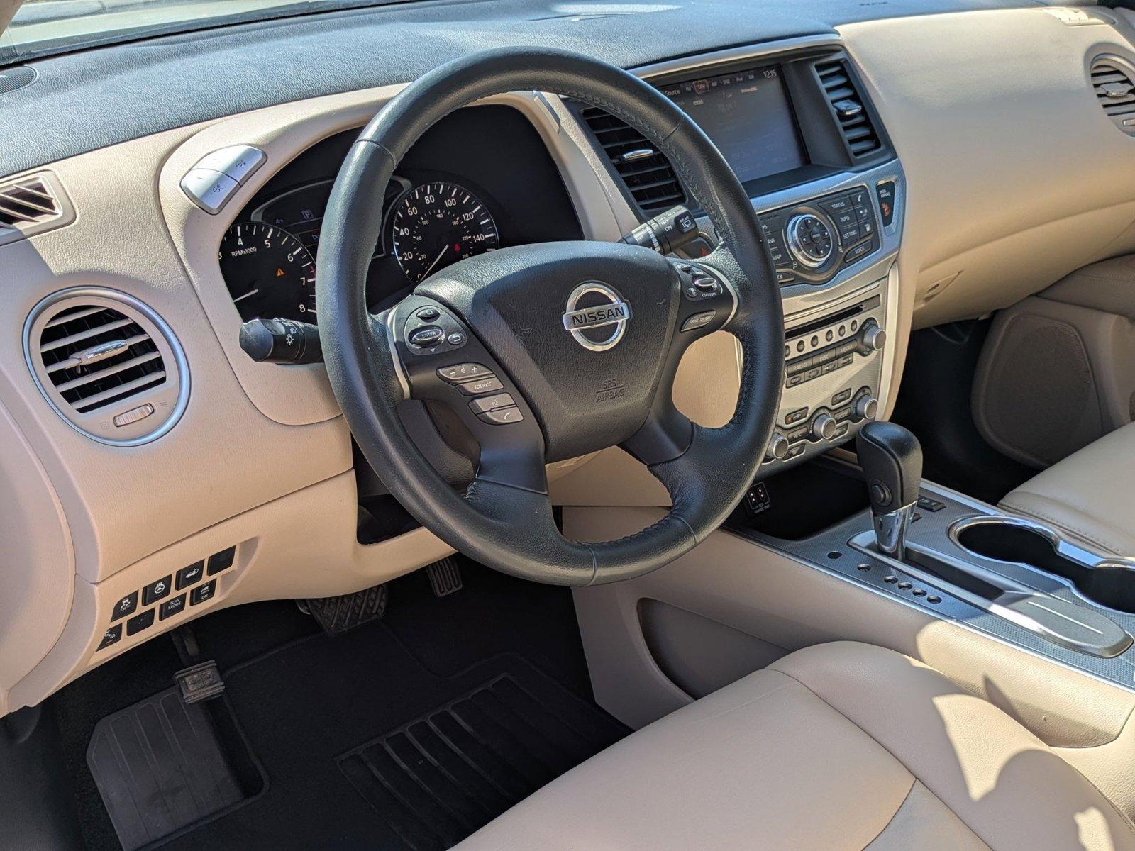 2018 Nissan Pathfinder Vehicle Photo in Clearwater, FL 33761