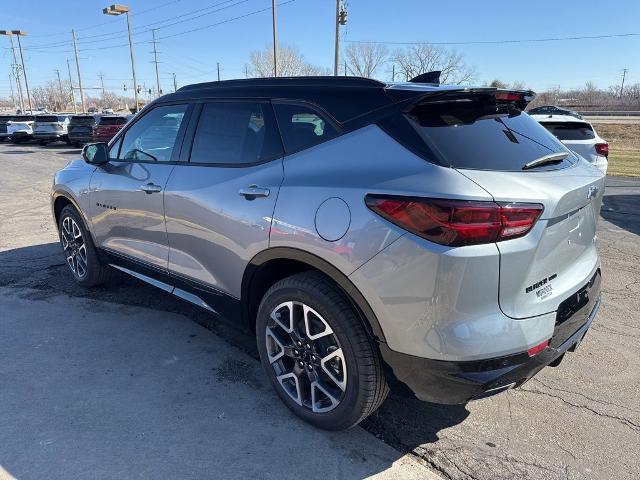 2025 Chevrolet Blazer Vehicle Photo in MANHATTAN, KS 66502-5036