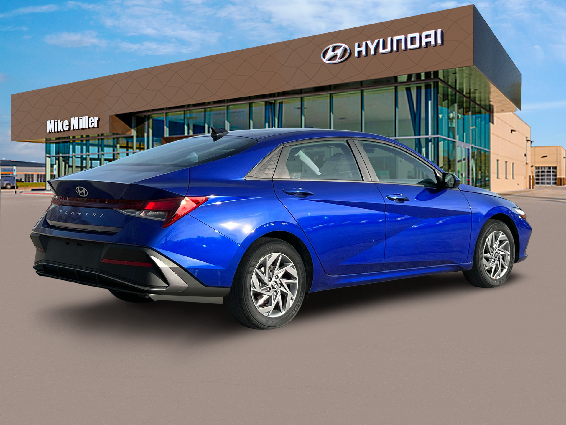 2024 Hyundai ELANTRA Vehicle Photo in Peoria, IL 61615