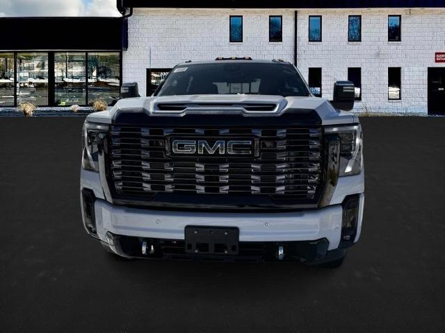 2025 GMC Sierra 3500HD Vehicle Photo in CHICOPEE, MA 01020-5001