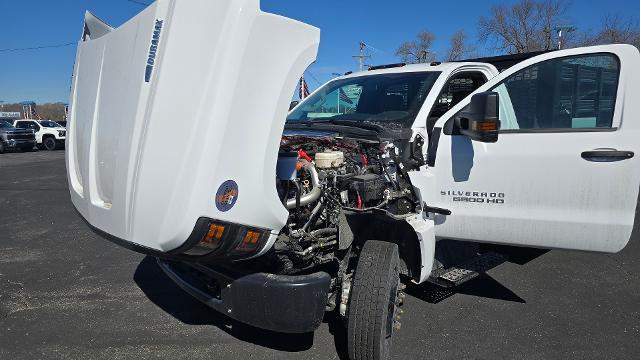 2024 Chevrolet Silverado Chassis Cab Vehicle Photo in INDEPENDENCE, MO 64055-1314