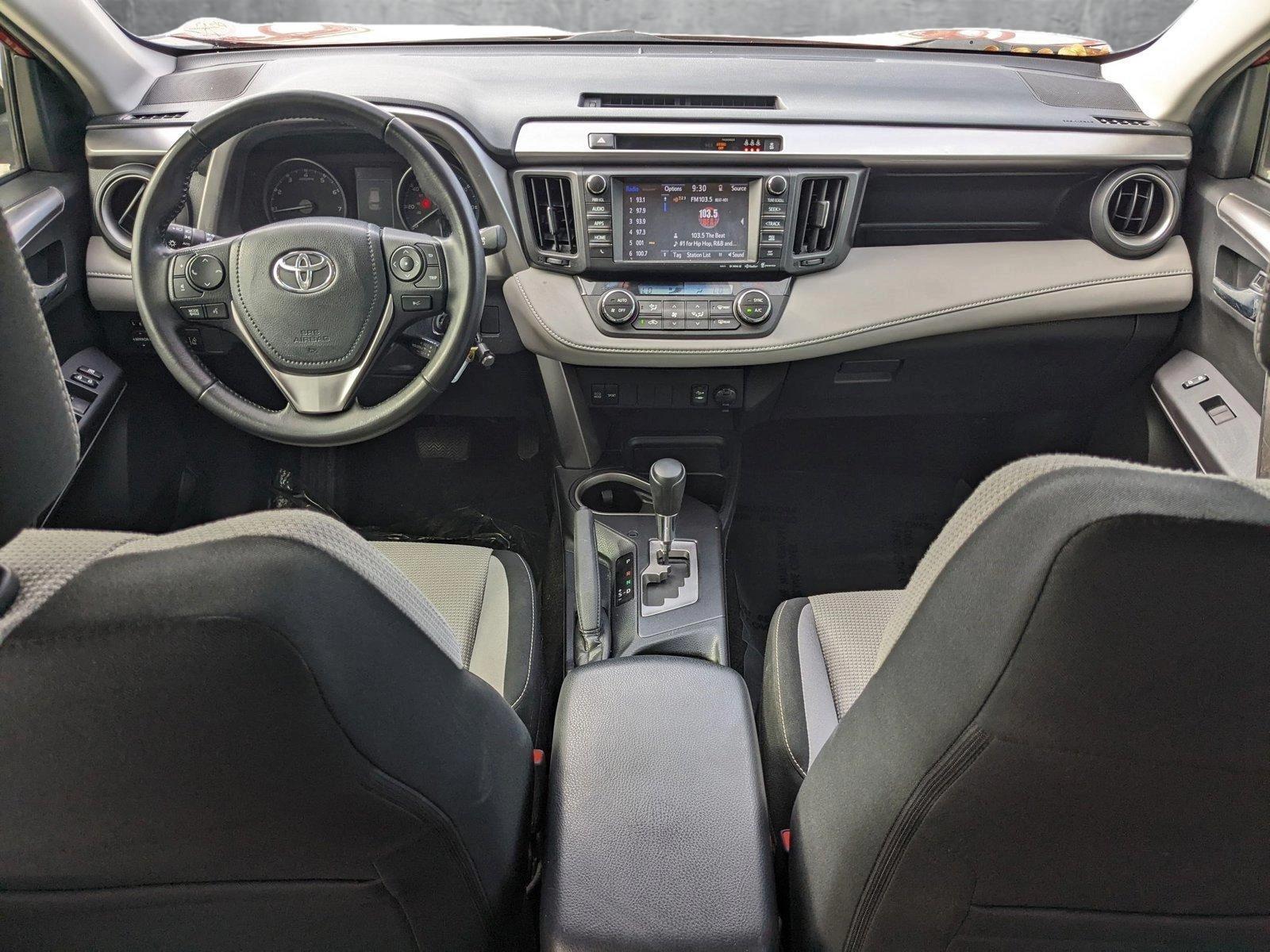2017 Toyota RAV4 Vehicle Photo in Davie, FL 33331