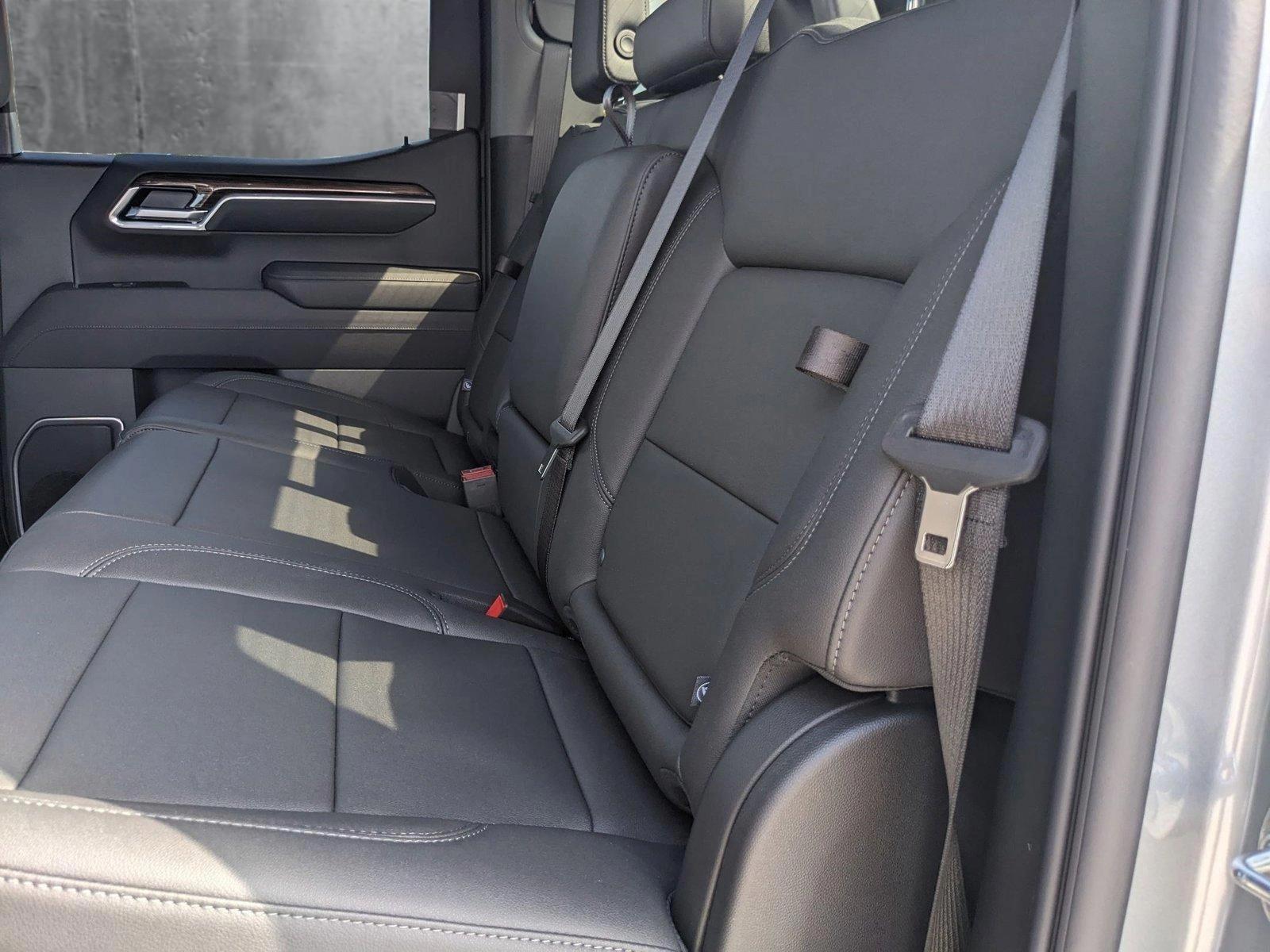 2025 Chevrolet Silverado 1500 Vehicle Photo in MIAMI, FL 33172-3015