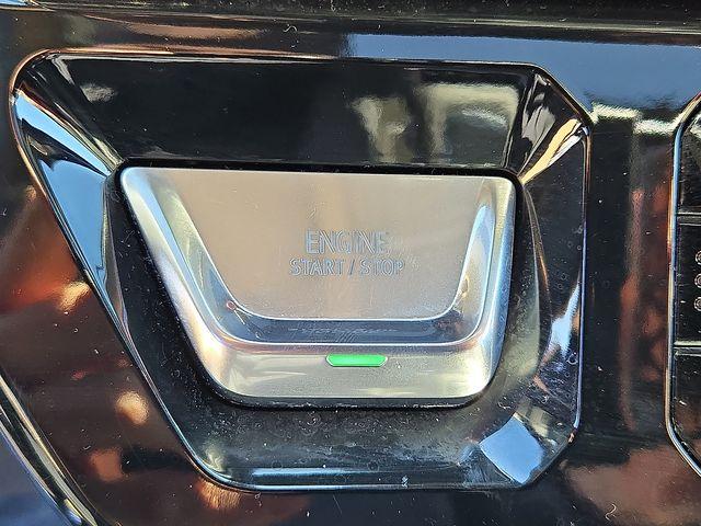 2024 GMC Sierra 1500 Vehicle Photo in WATERTOWN, CT 06795-3318