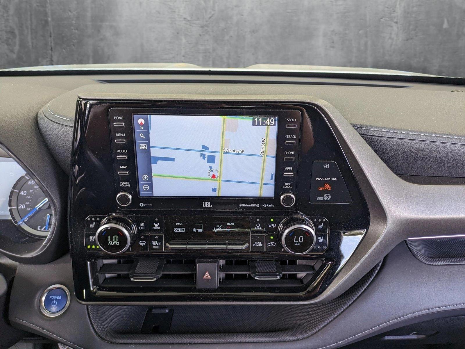 2021 Toyota Highlander Vehicle Photo in Bradenton, FL 34207
