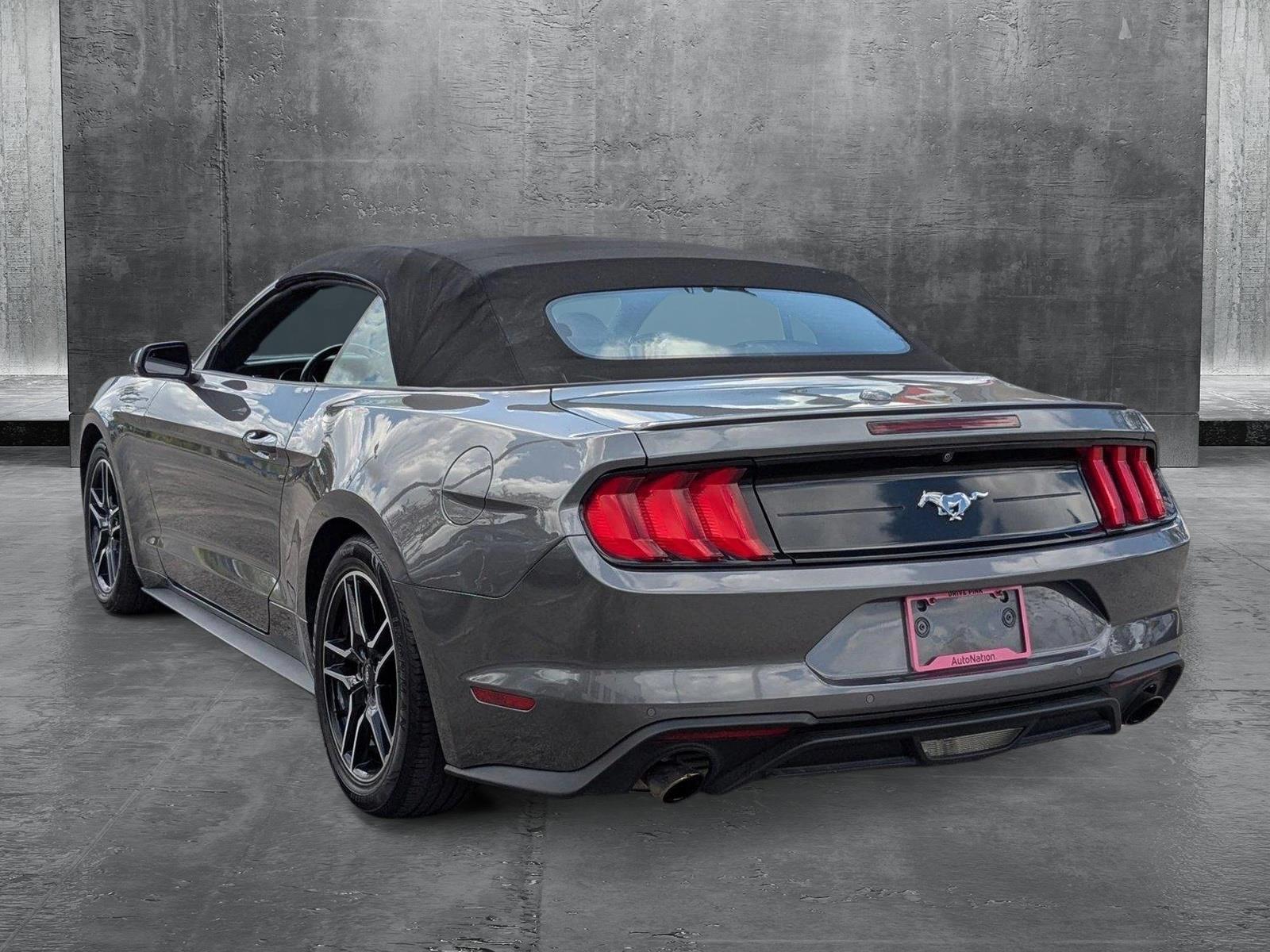 2022 Ford Mustang Vehicle Photo in Miami, FL 33015