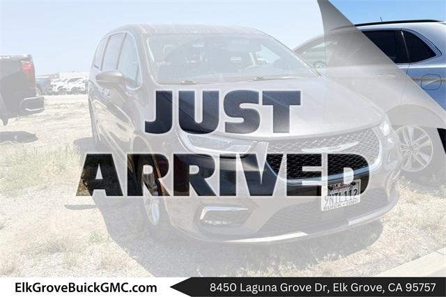 2023 Chrysler Pacifica Vehicle Photo in ELK GROVE, CA 95757-8703