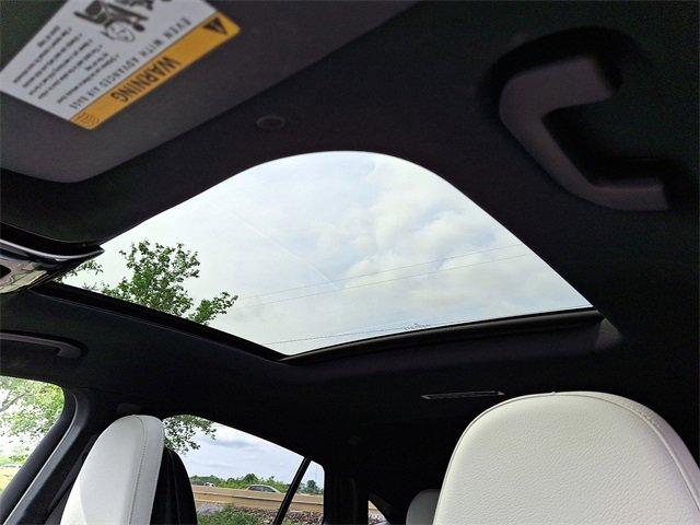 2024 Mercedes-Benz GLC Vehicle Photo in Willow Grove, PA 19090