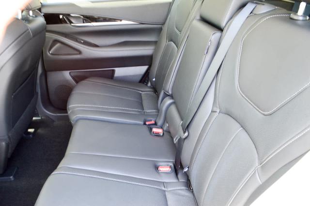 2025 INFINITI QX60 Vehicle Photo in Houston, TX 77090