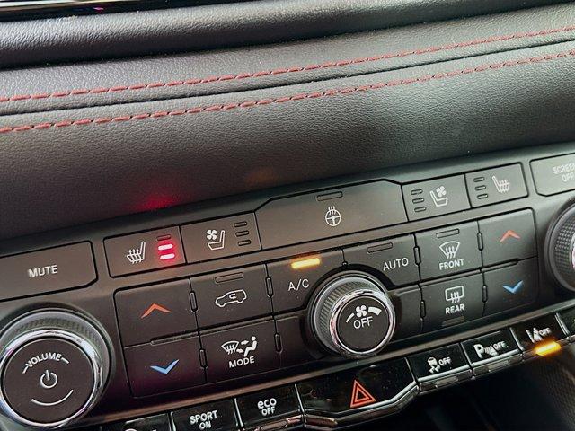 2023 Dodge Durango Vehicle Photo in Doylsetown, PA 18901