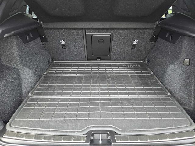 2022 Volvo XC40 Vehicle Photo in DENTON, TX 76210-9321