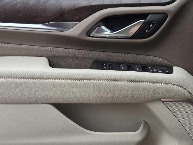 2022 GMC Yukon Vehicle Photo in DENTON, TX 76210-9321