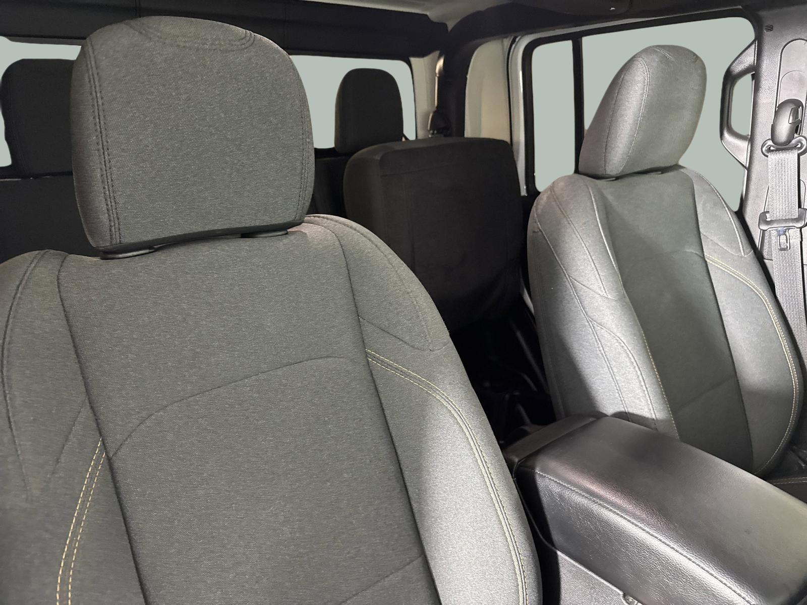 2024 Jeep Gladiator Vehicle Photo in GEORGETOWN, TX 78626-7508