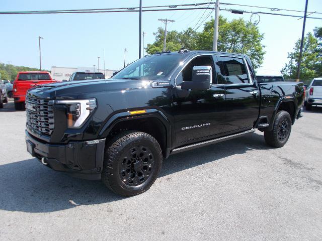 2025 GMC Sierra 2500 HD Vehicle Photo in LOWELL, MA 01852-4336