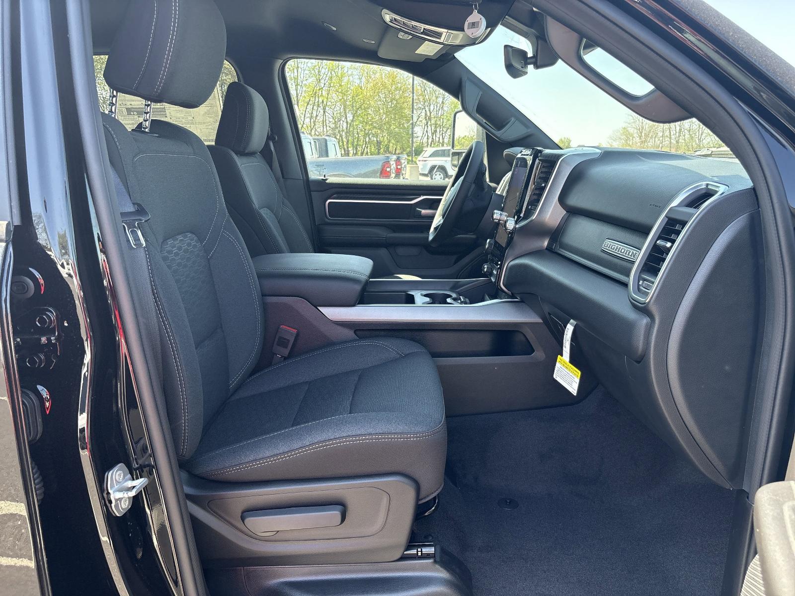 2025 Ram 1500 Vehicle Photo in Mechanicsburg, PA 17050-1707