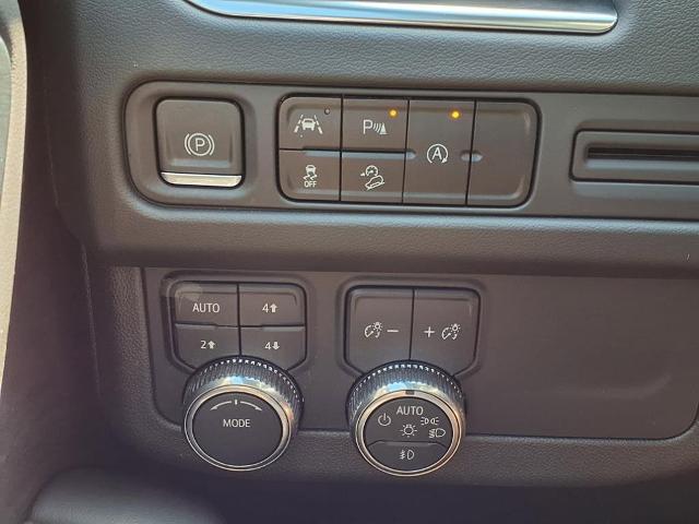 2023 GMC Yukon Vehicle Photo in EMPORIA, VA 23847-1235
