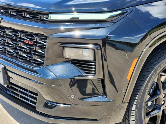 2024 Chevrolet Traverse Vehicle Photo in DENTON, TX 76210-9321