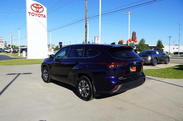 2025 Toyota Highlander Vehicle Photo in Riverdale, UT 84405