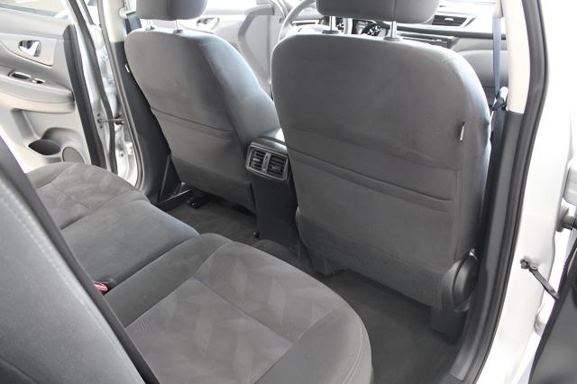 2015 Nissan Rogue Vehicle Photo in Green Bay, WI 54304