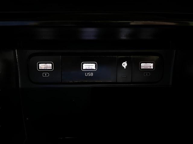 2024 Kia Sorento Hybrid Vehicle Photo in Appleton, WI 54913