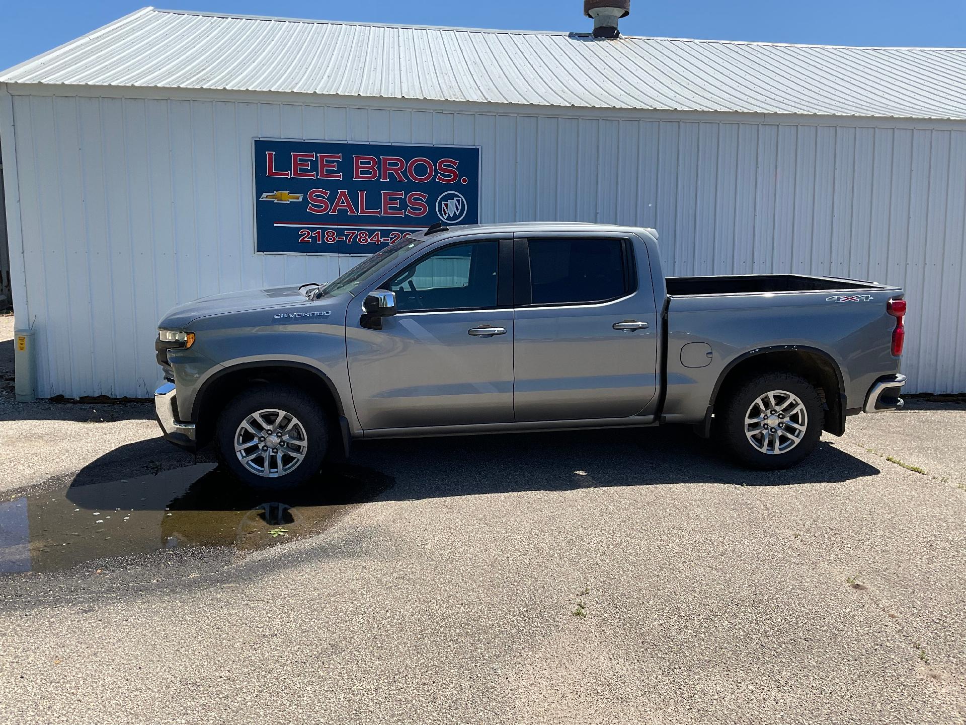 Used 2019 Chevrolet Silverado 1500 LT with VIN 1GCUYDED0KZ166109 for sale in Ada, Minnesota