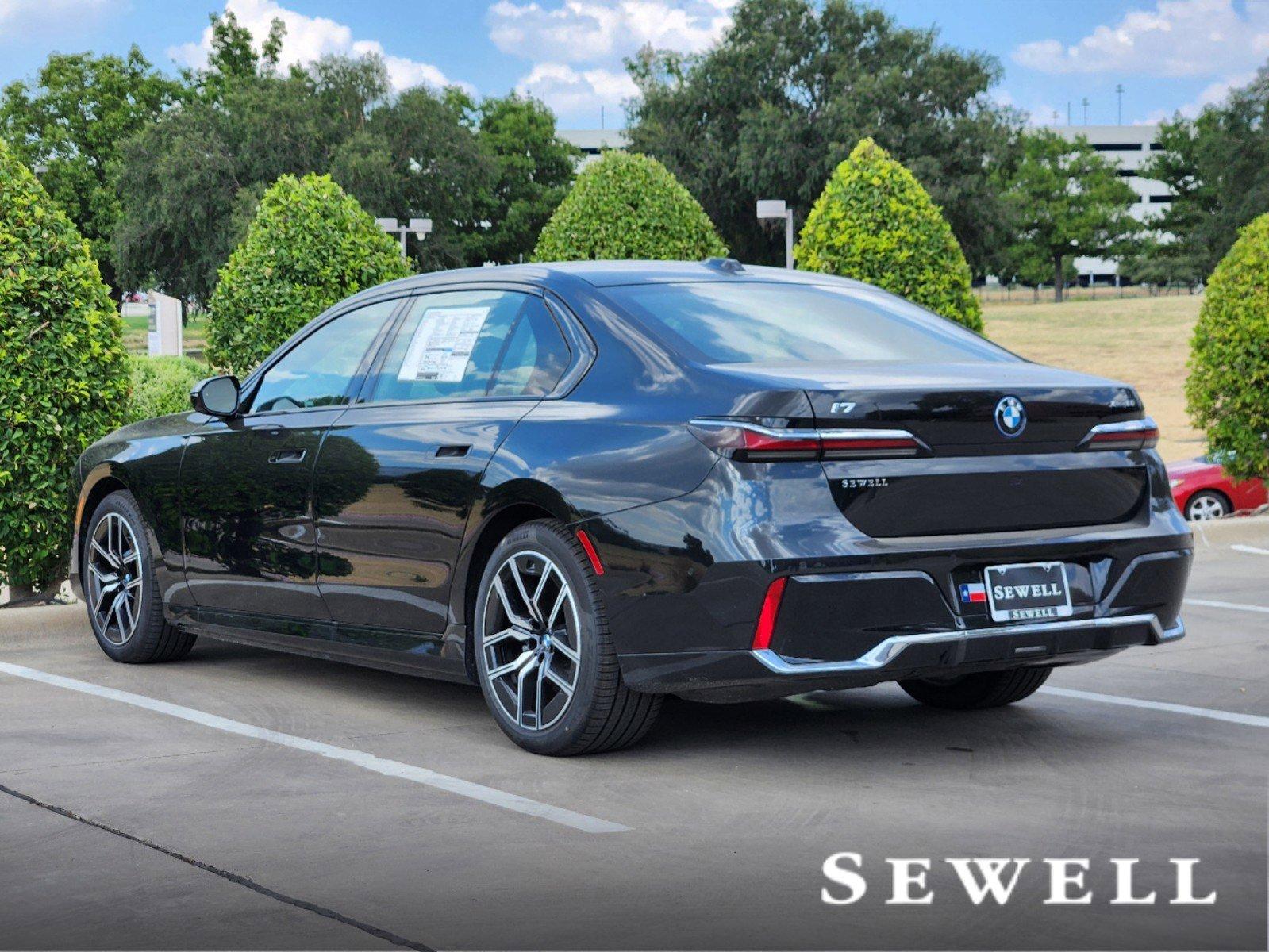 2024 BMW i7 Vehicle Photo in PLANO, TX 75024