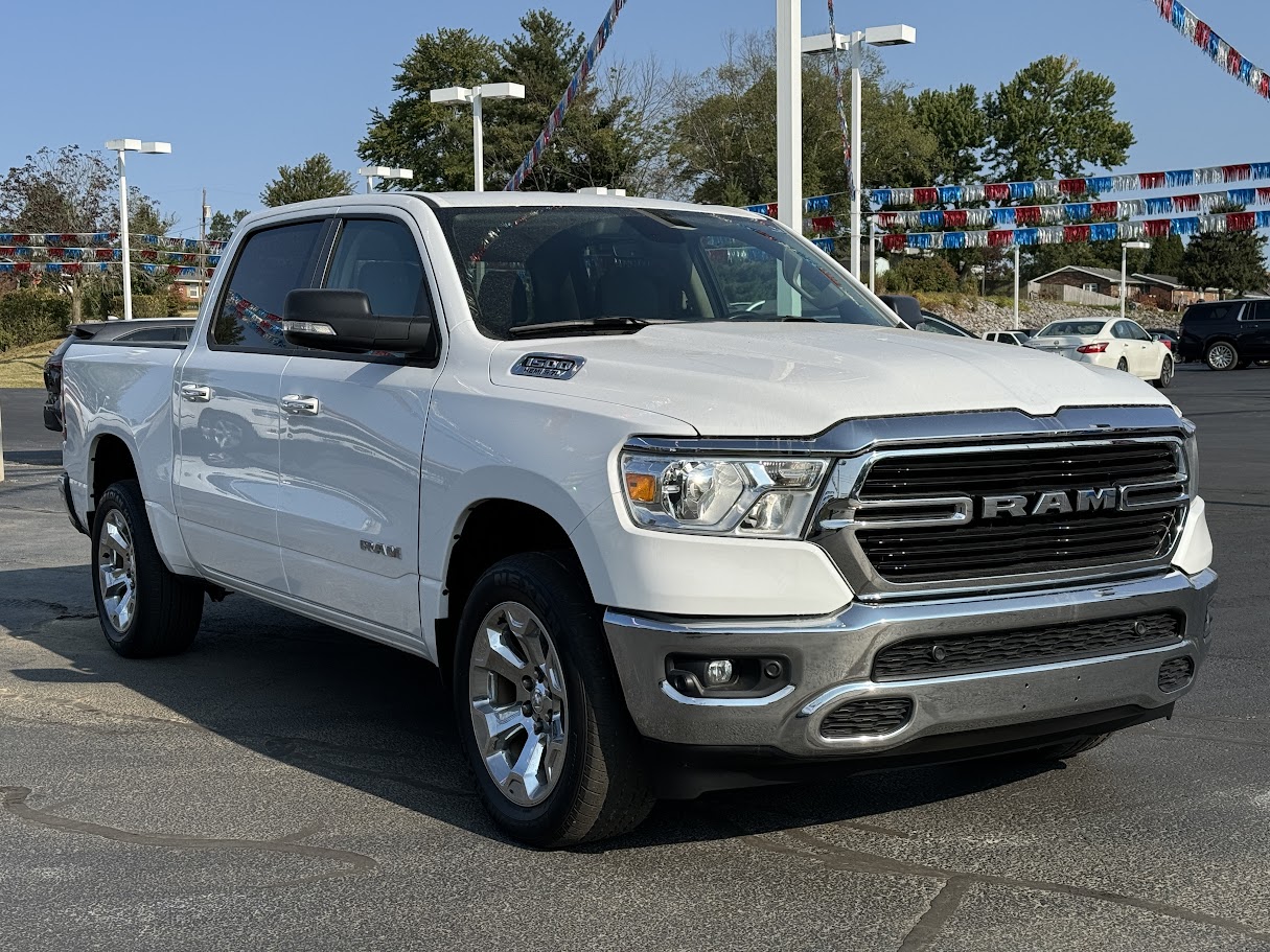 2020 Ram 1500 Vehicle Photo in BOONVILLE, IN 47601-9633