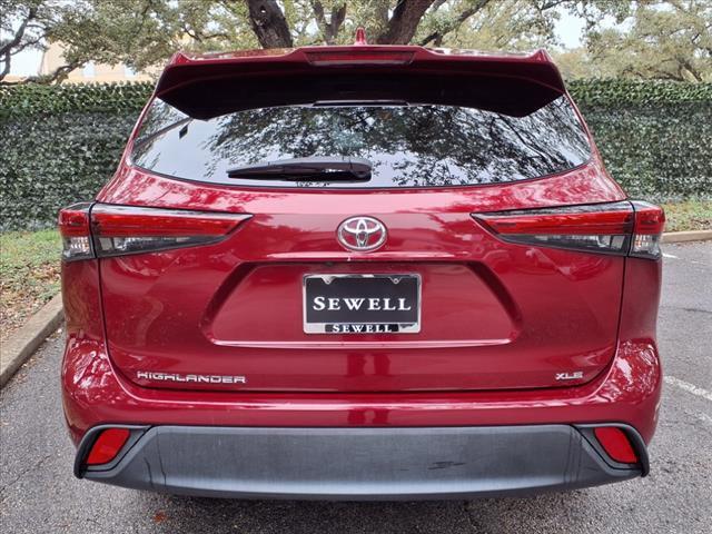 2021 Toyota Highlander Vehicle Photo in SAN ANTONIO, TX 78230-1001