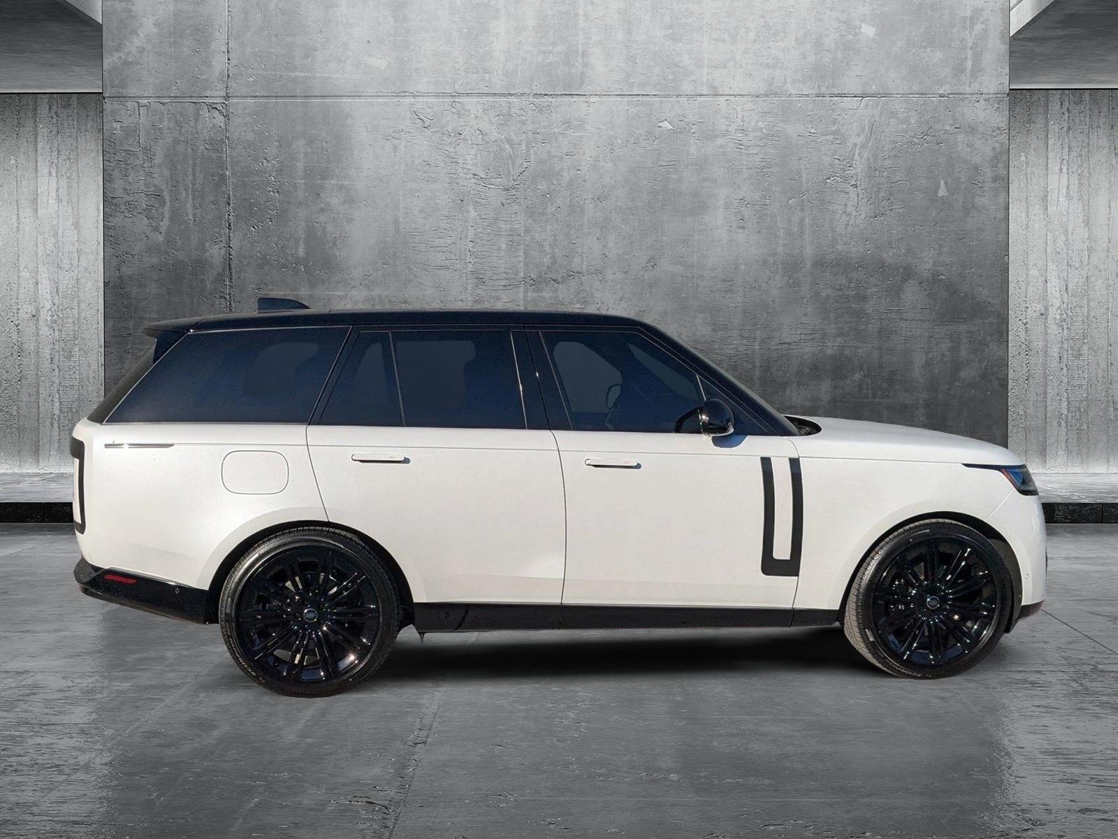 2025 Land Rover Range Rover Vehicle Photo in Pompano Beach, FL 33064