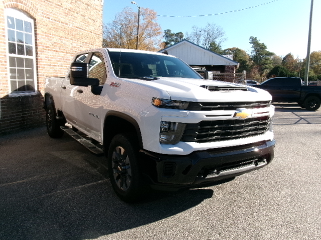 Chevrolet Silverado 2500HD's photo