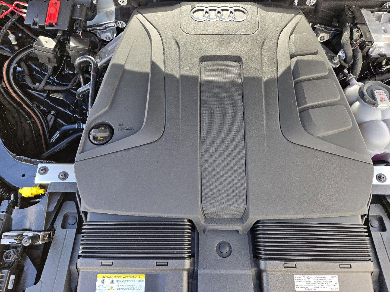 2025 Audi Q7 Vehicle Photo in SUGAR LAND, TX 77478