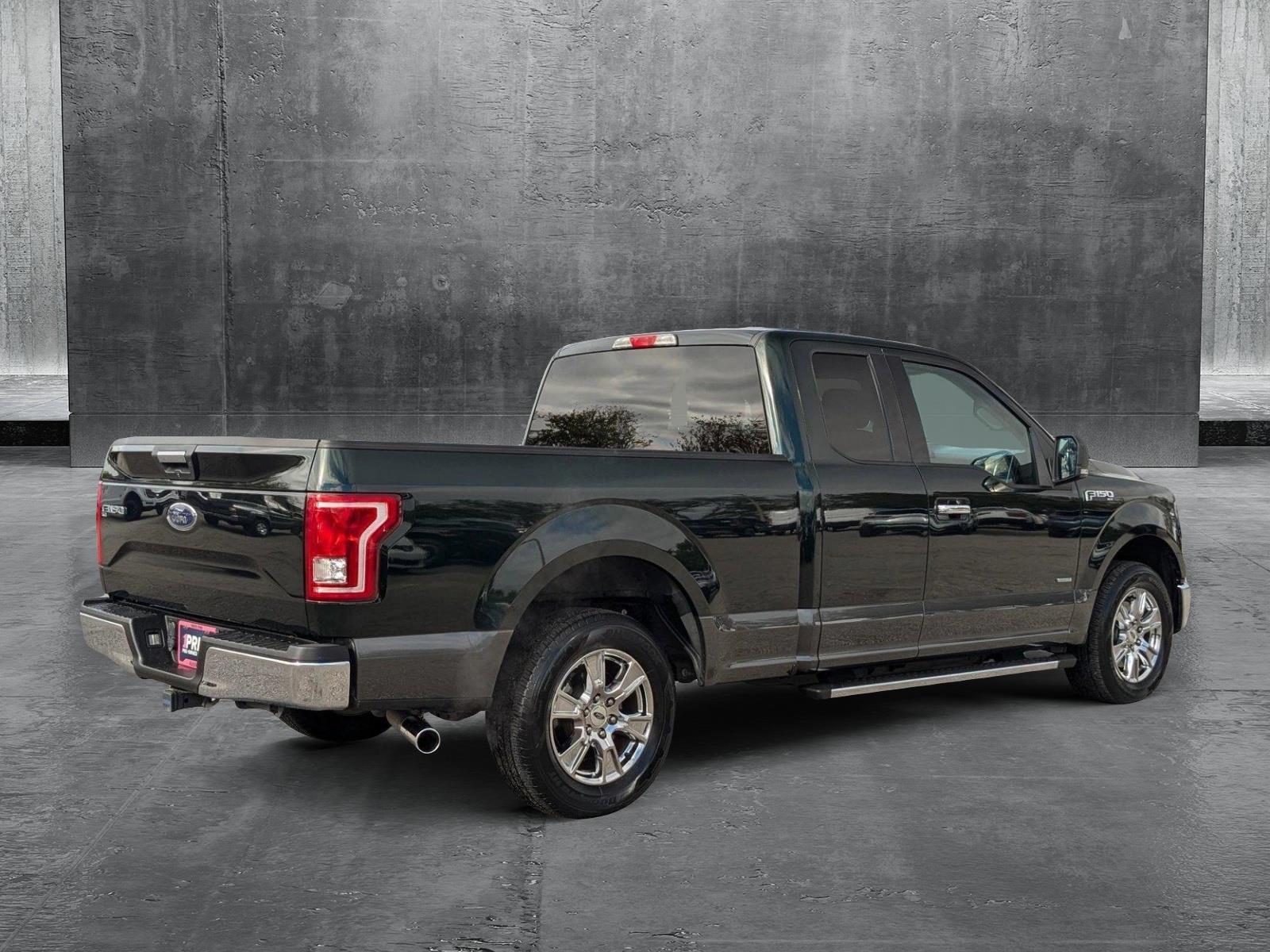 2016 Ford F-150 Vehicle Photo in St. Petersburg, FL 33713