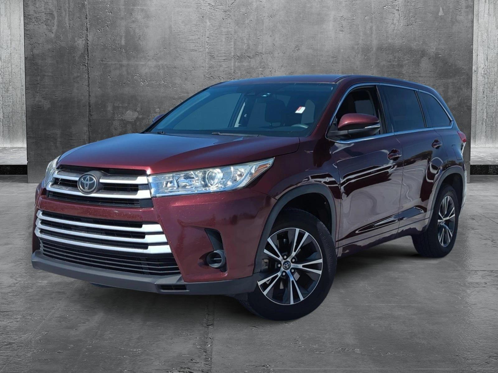 2017 Toyota Highlander Vehicle Photo in Ft. Myers, FL 33907