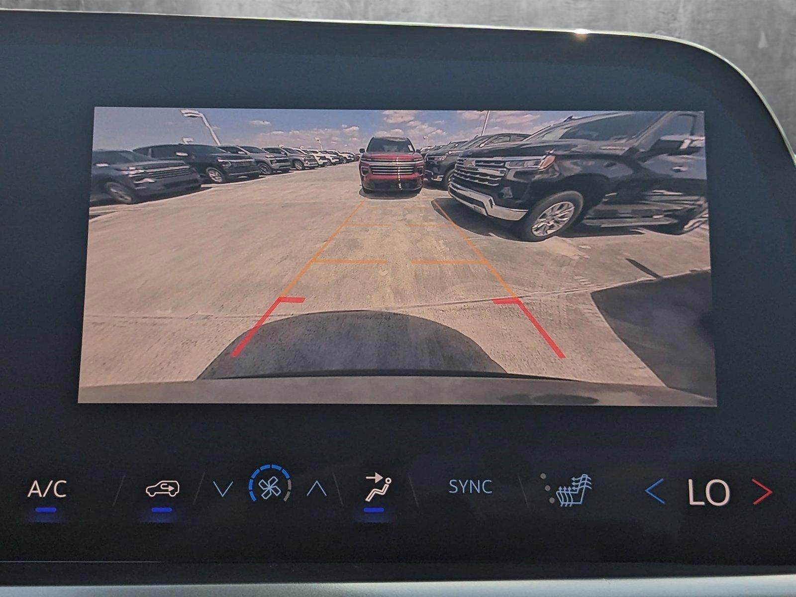 2025 Chevrolet Traverse Vehicle Photo in MIAMI, FL 33172-3015