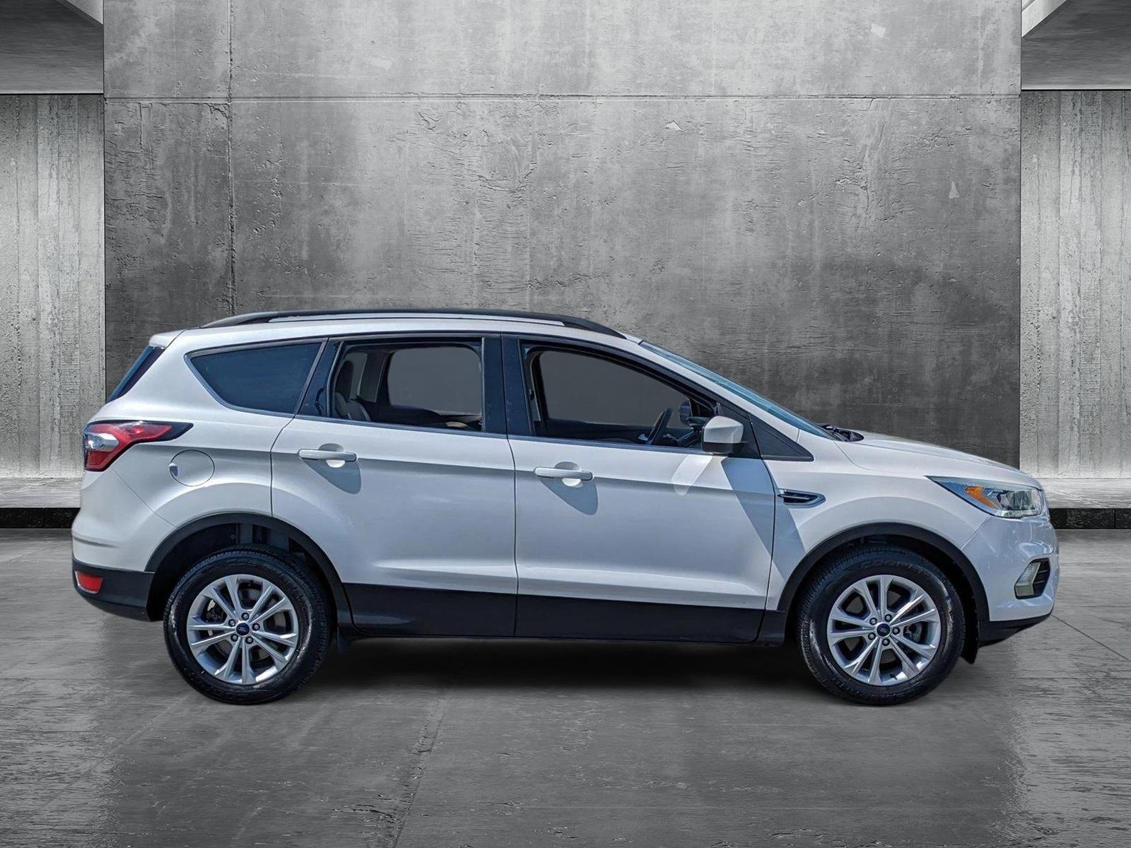 2017 Ford Escape Vehicle Photo in Bradenton, FL 34207