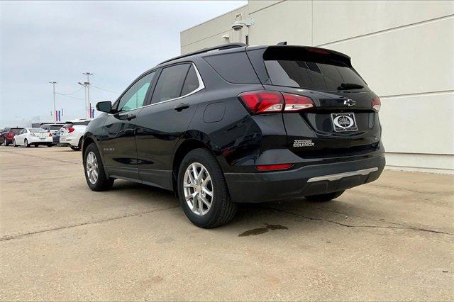 2022 Chevrolet Equinox Vehicle Photo in TOPEKA, KS 66609-0000