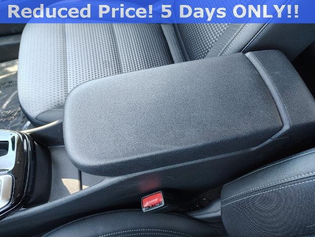 2025 Chevrolet Trax Vehicle Photo in GREEN BAY, WI 54304-5303