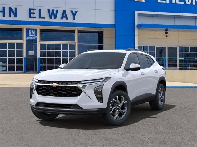 2025 Chevrolet Trax Vehicle Photo in ENGLEWOOD, CO 80113-6708