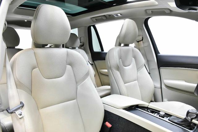 2020 Volvo XC90 Vehicle Photo in DALLAS, TX 75235